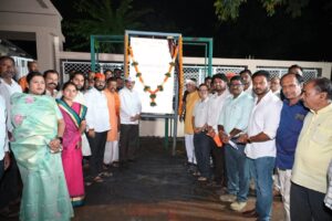 दशक्रिया विधी घाटाच्या वास्तूत नागरीकांच्या सोयीसाठी सोलर सिस्टीम बसवून देणार : पालकमंत्री ना विखे पाटील